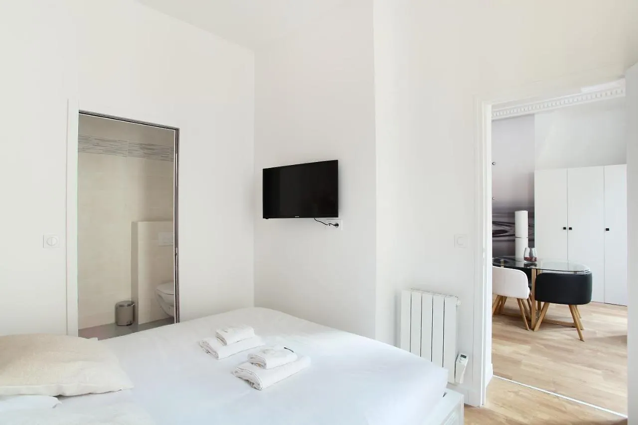 Rent A Room - Studio Bonne Nouvelle Paris 0*,  France