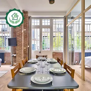 New Loft In The Heart Of - An Ecoloflat Apartment