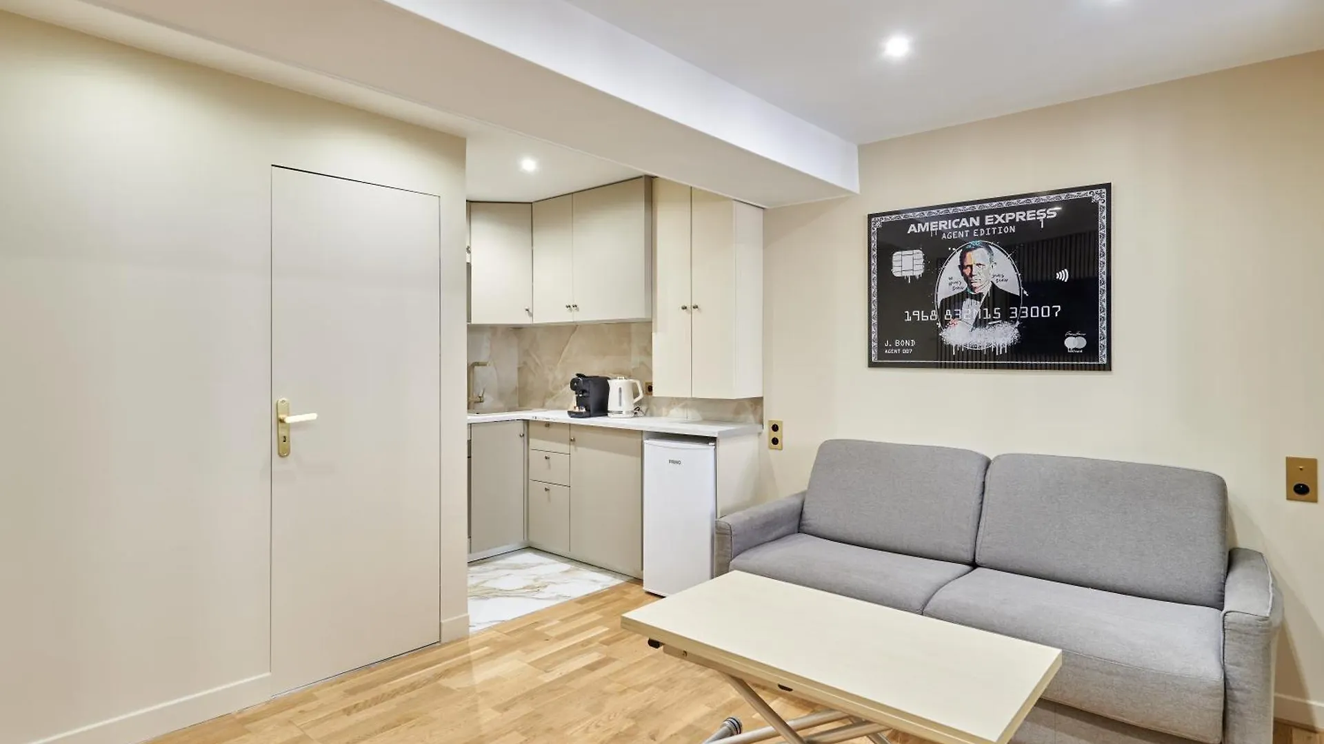 Apartment Rent A Room - Studio Bonne Nouvelle Paris